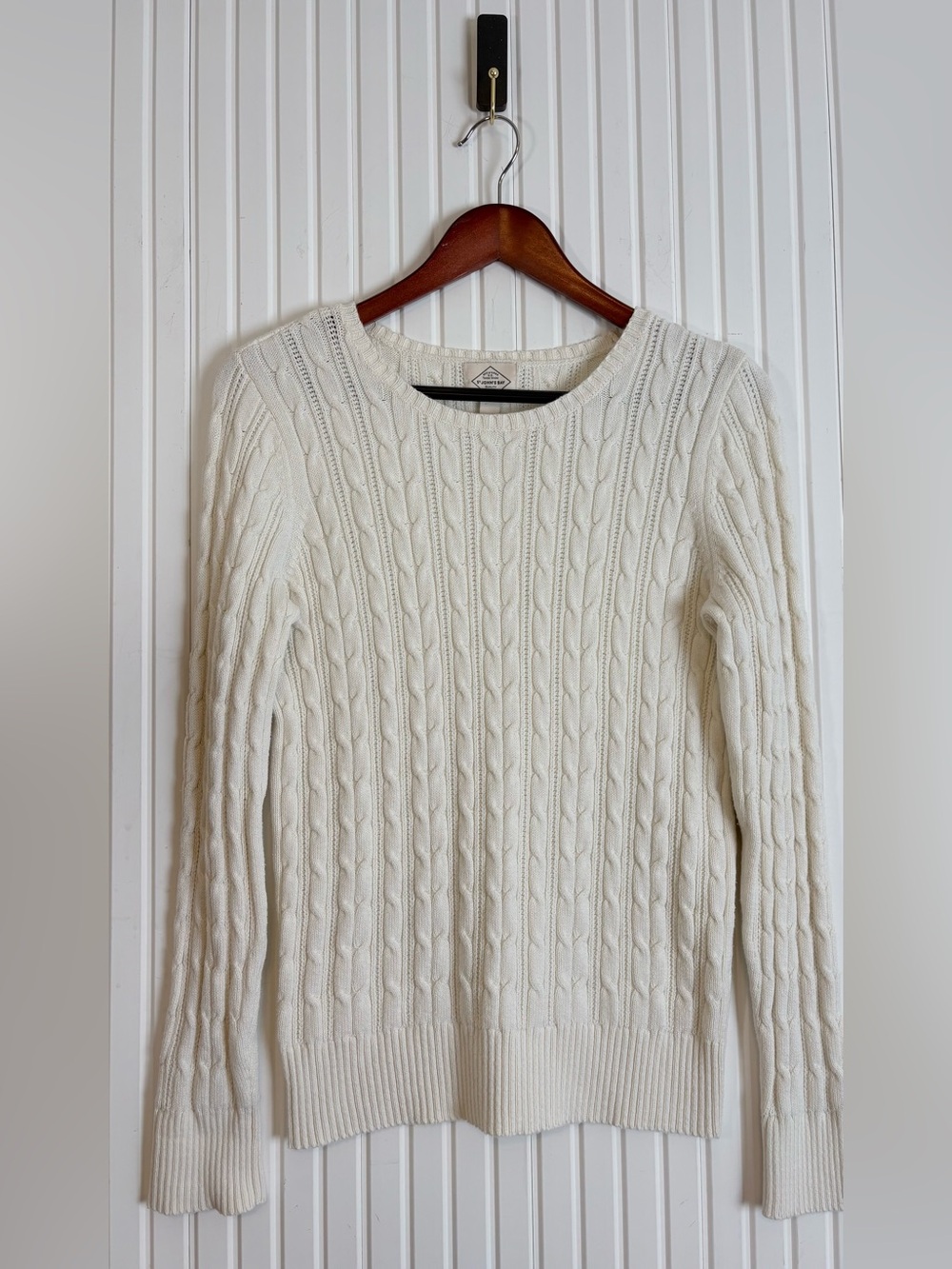 St John’s Bay Women’s Cable Knit Sweater Cream M Preppy Old Money Light Academia